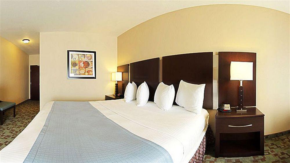 Western Eastgate & Hotel Wichita
